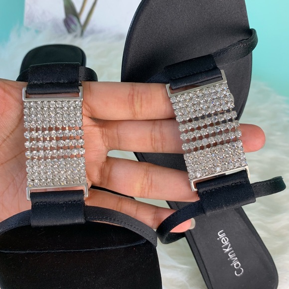 Calvin Klein kitten heel - Picture 5 of 8